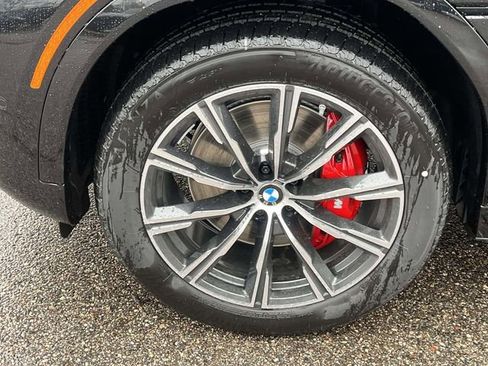 New 2026 BMW X6 xDrive40i w/ Climate Comfort Package image 7