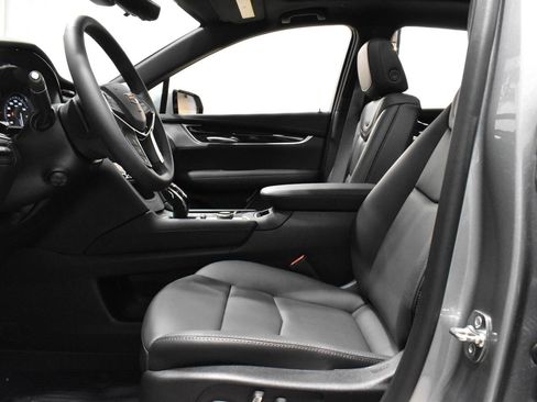 New 2025 Cadillac XT5 Premium Luxury w/ Technology Package AWD/4WD image 2