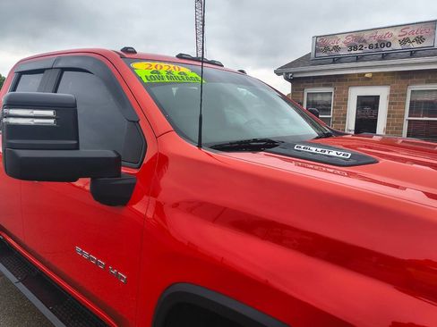 Used 2020 Chevrolet Silverado 2500 W/T AWD/4WD image 4
