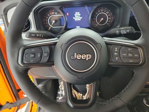 New 2025 Jeep Gladiator Sport AWD/4WD image 10