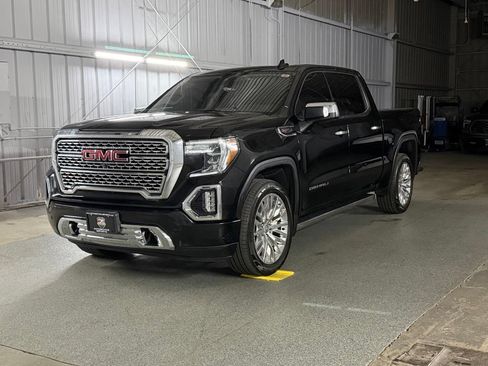 Used 2019 GMC Sierra 1500 Denali w/ Denali Ultimate Package AWD/4WD image 1