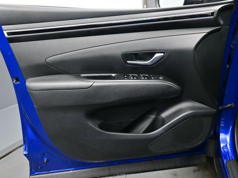 Used 2022 Hyundai Tucson SEL w/ Cargo Package image 9