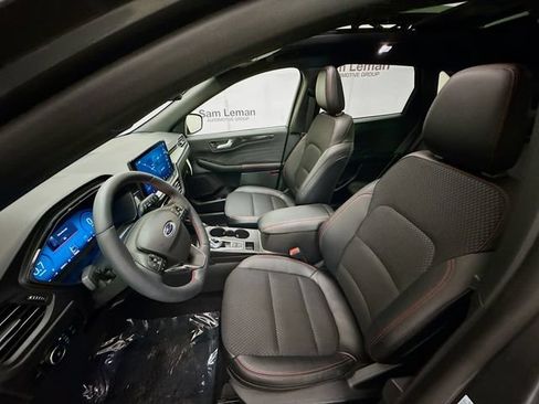 New 2026 Ford Escape ST-Line Select w/ Tech Pack #2 AWD/4WD image 22