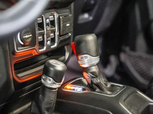 Used 2020 Jeep Gladiator Sport w/ Quick Order Package 24S image 19