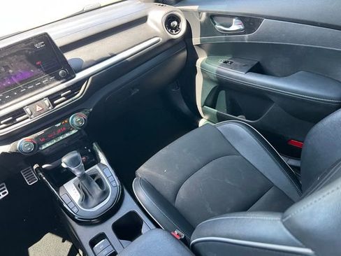 Certified 2022 Kia Forte GT-Line w/ GT-Line Premium Package FWD image 15