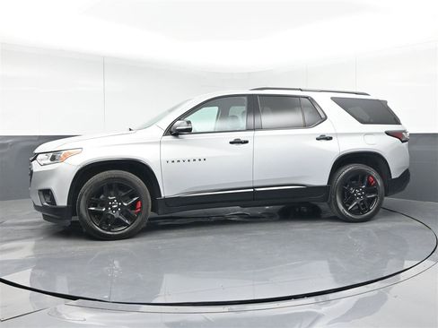 Used 2019 Chevrolet Traverse Premier w/ Redline Edition AWD/4WD image 8