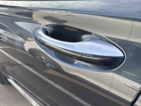 Used 2022 Hyundai Santa Fe Calligraphy image 10