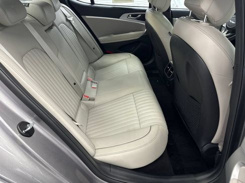 Used 2023 Genesis G70 2.0T w/ Sport Prestige Package RWD image 17