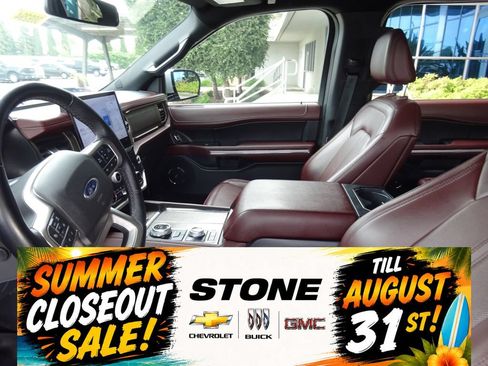 Used 2022 Ford Expedition Limited AWD/4WD image 12