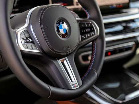 New 2026 BMW X7 M60i image 11