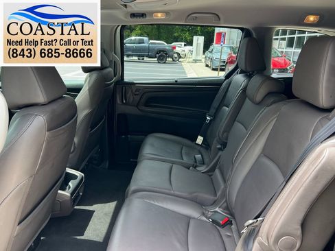 Used 2018 Honda Odyssey Touring image 16