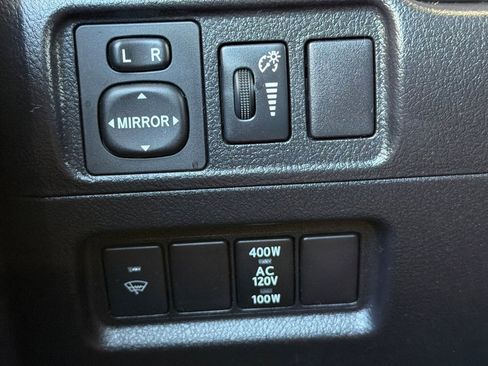 Used 2017 Toyota 4Runner TRD Off-Road AWD/4WD image 34
