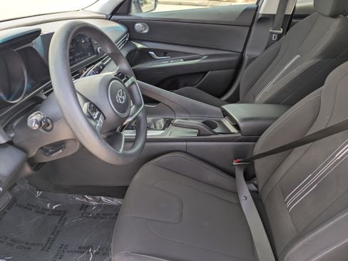 Used 2023 Hyundai Elantra SEL FWD image 24