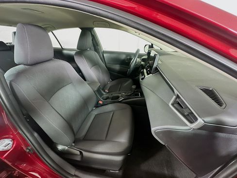 Used 2024 Toyota Corolla LE image 29