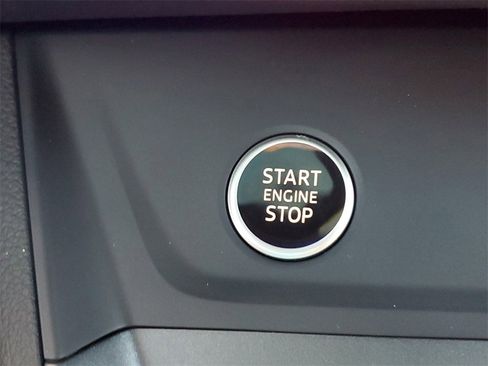 New 2025 Audi Q3 2.0T Premium image 28