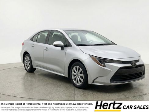 Used 2025 Toyota Corolla LE image 1