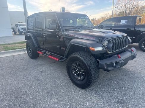 Used 2024 Jeep Wrangler Rubicon w/ XTREMEE 35" Tire Package image 3