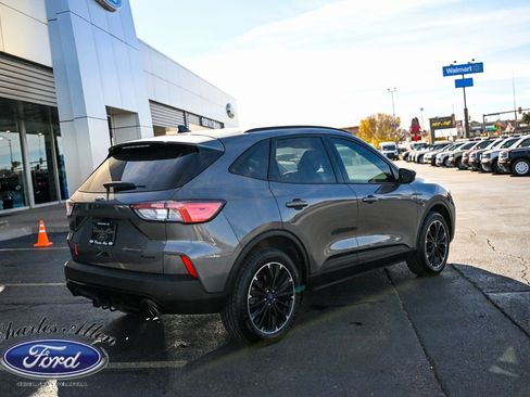 Used 2022 Ford Escape SEL w/ SEL Stealth AWD Package image 7