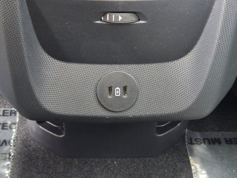 New 2025 Ford Mustang Mach-E Premium image 19