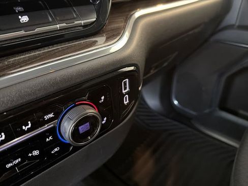 Certified 2024 Chevrolet Silverado 1500 LT image 26