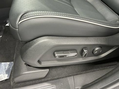 Used 2025 Honda Pilot Elite image 21
