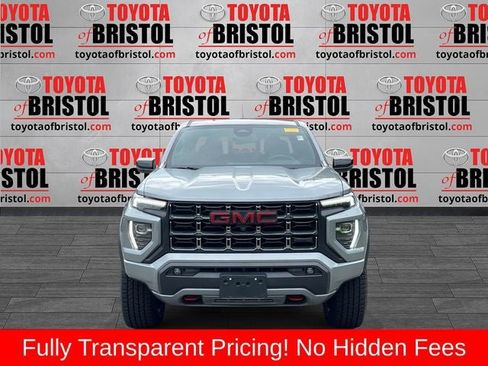 Used 2024 GMC Canyon AT4 w/ AT4 Premium Package AWD/4WD image 9