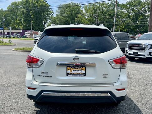 Used 2015 Nissan Pathfinder SL w/ Cargo Package AWD/4WD image 4