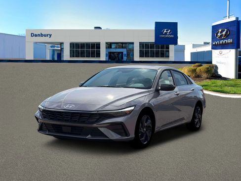 New 2026 Hyundai Elantra SEL Sport Premium image 1