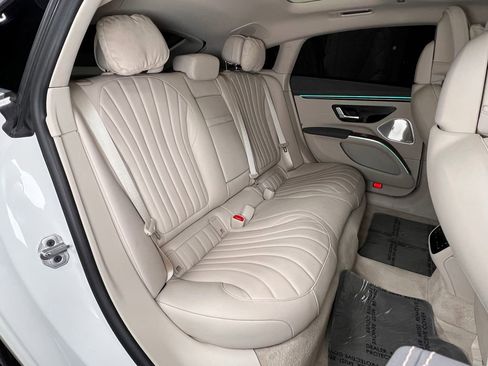 Used 2023 Mercedes-Benz EQS 580 4MATIC Sedan image 13
