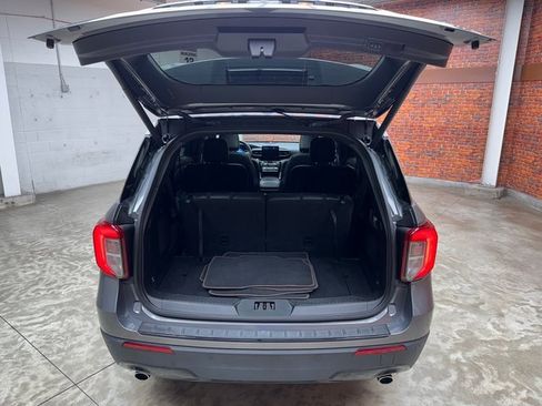 Used 2022 Ford Explorer ST-Line image 28