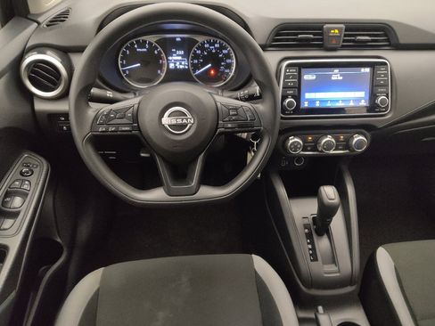 Used 2025 Nissan Versa S FWD image 22