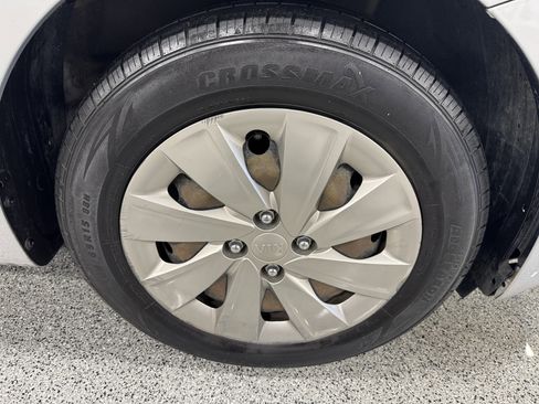 Used 2018 Kia Rio LX image 26