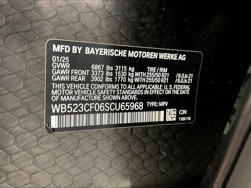 Used 2025 BMW iX xDrive50 w/ Sport Package AWD/4WD image 31
