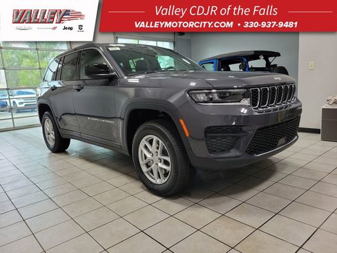 New 2026 Jeep Grand Cherokee Laredo X AWD/4WD image 1