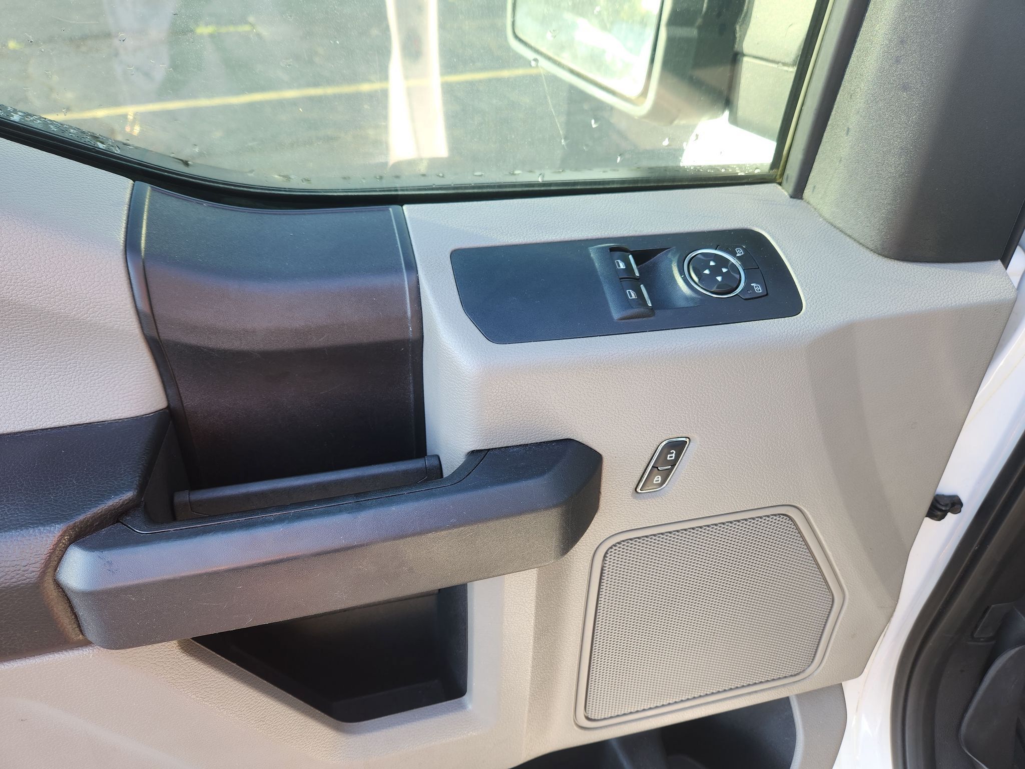 Used 2016 Ford F150 XL w/ Equipment Group 101A Mid RWD image 18
