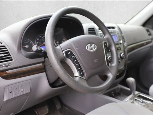 Used 2012 Hyundai Santa Fe GLS AWD/4WD image 12