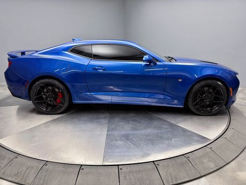 Used 2016 Chevrolet Camaro SS image 4