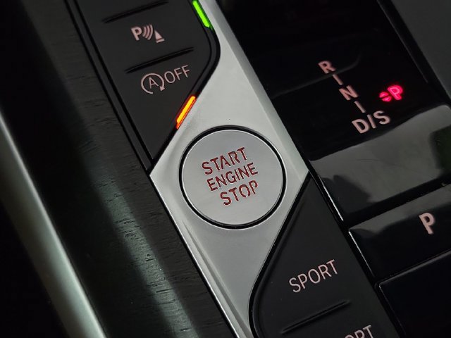 Used 2024 BMW 430i Coupe w/ M Sport Package RWD image 31