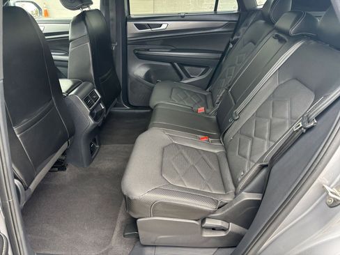 Used 2025 Volkswagen Atlas Cross Sport SE image 22