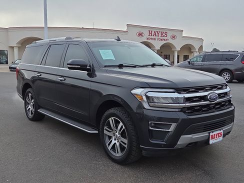 Used 2022 Ford Expedition Max Limited image 5