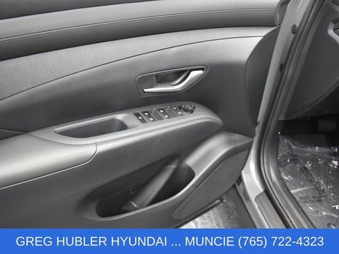 Used 2025 Hyundai Tucson SEL AWD/4WD image 16