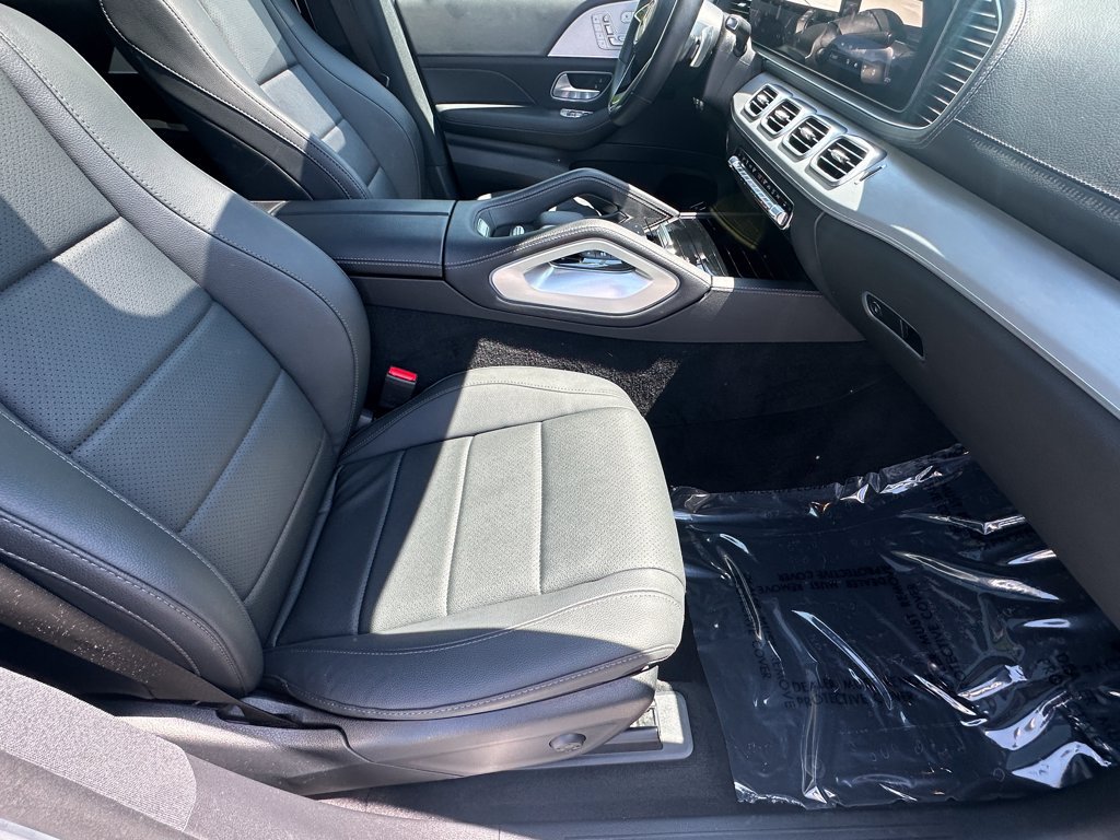 Certified 2025 Mercedes-Benz GLS 450 4MATIC image 15