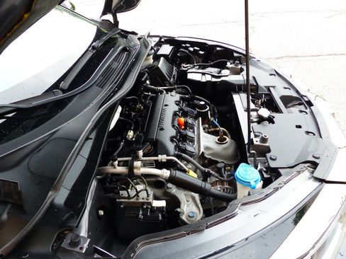 Used 2019 Honda HR-V Sport image 18