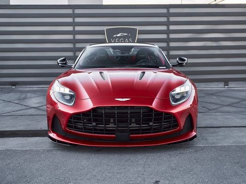 Used 2024 Aston Martin DB12 Coupe image 14