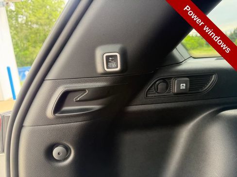 Used 2024 Jeep Grand Cherokee Altitude AWD/4WD image 36