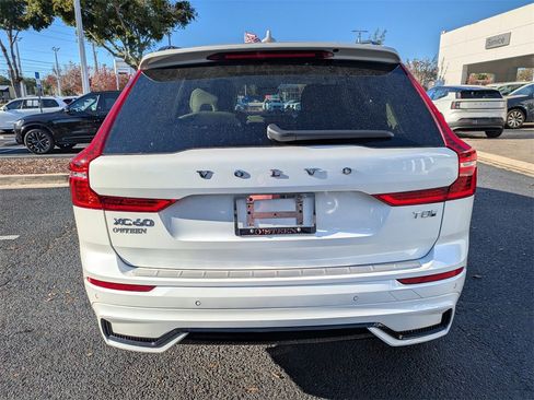 Certified 2025 Volvo XC60 T8 Core w/ Protection Package Premier image 5