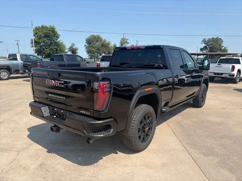 New 2026 GMC Sierra 2500 AT4 w/ AT4 Premium Plus Package AWD/4WD image 6