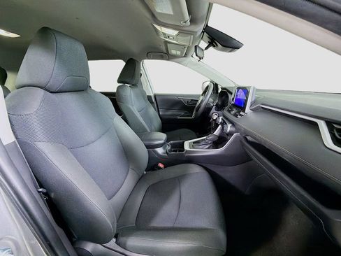 Used 2024 Toyota RAV4 LE image 29