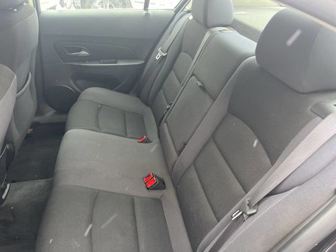 Used 2016 Chevrolet Cruze LT image 10