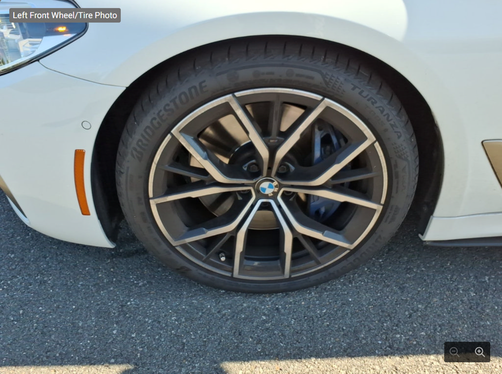 Used 2020 BMW M550i xDrive w/ Executive Package AWD/4WD image 6